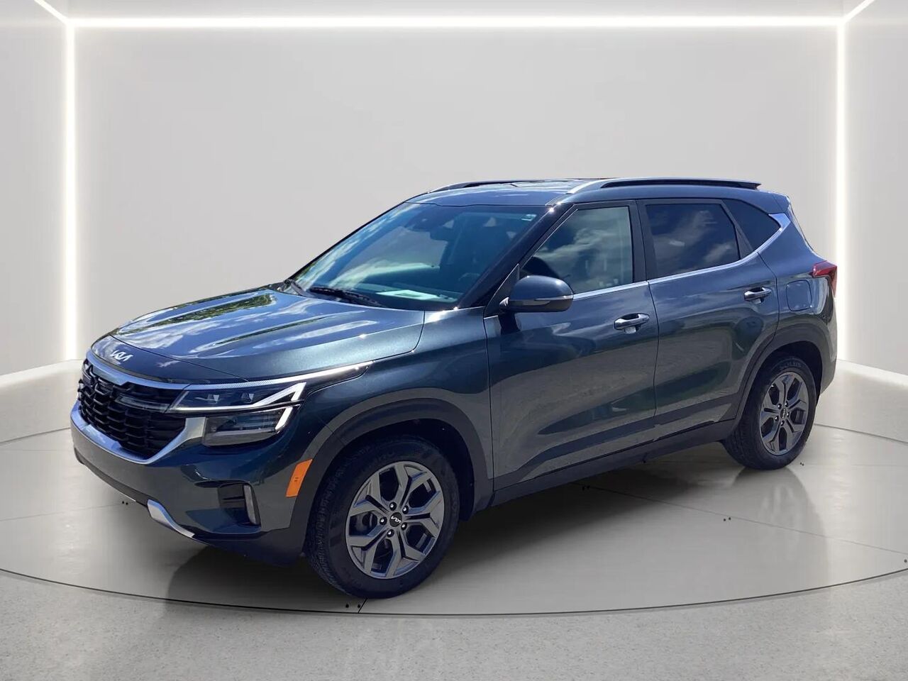 2024 Kia Seltos S FWD