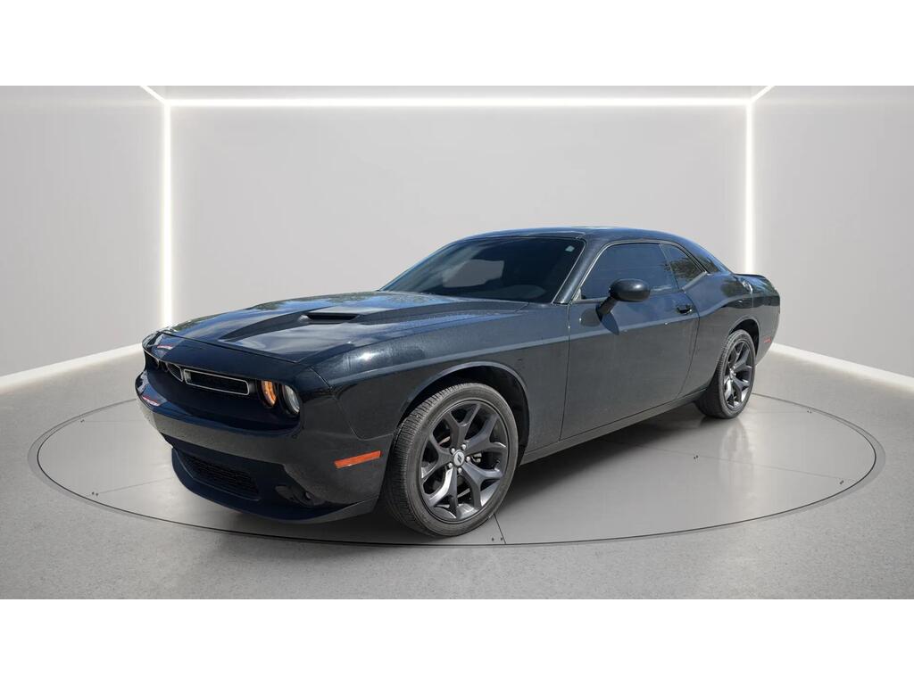 2018 Dodge Challenger SXT Plus RWD