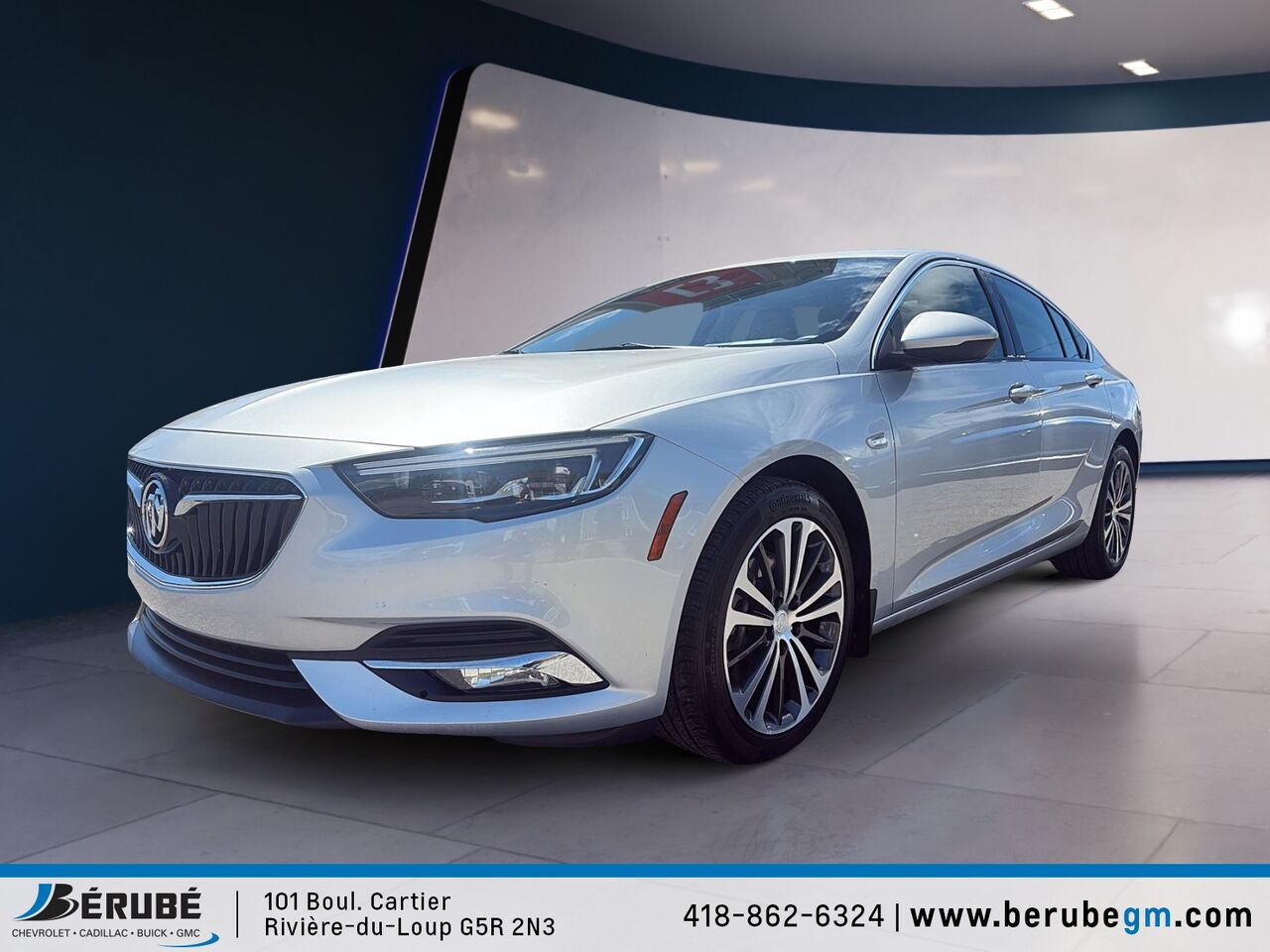 Gray 2019 Buick Regal Sportback Essence AWD Sedan All-Wheel Drive Automatic