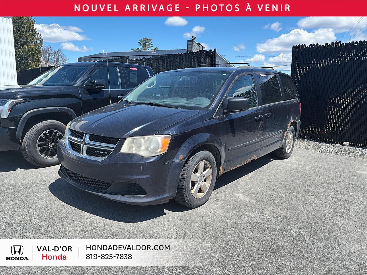 Dodge Grand Caravan Familiale 4 portes SXT 2011 Noir Val-d'Or - photo #0