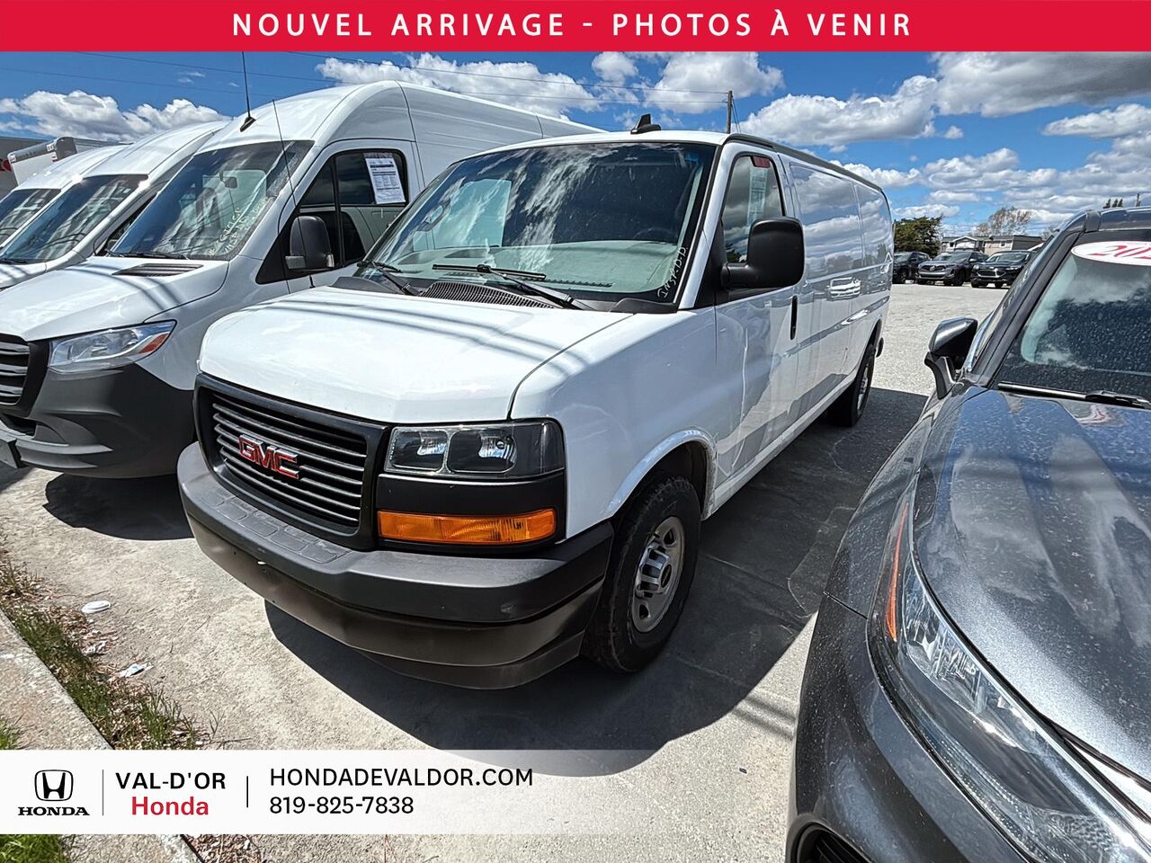 2024 GMC Fourgonnette Savana utilitaire Traction arri&egrave;re 2500 155 po White Val-d'Or - photo #0