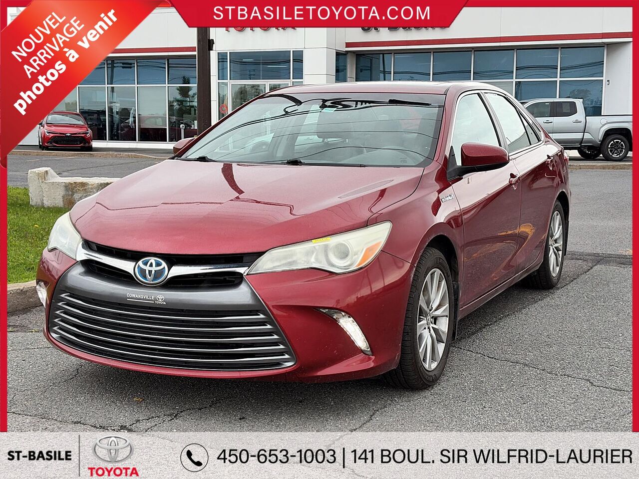 Red 2015 Toyota Camry Hybrid Sedan Front-Wheel Drive Automatic