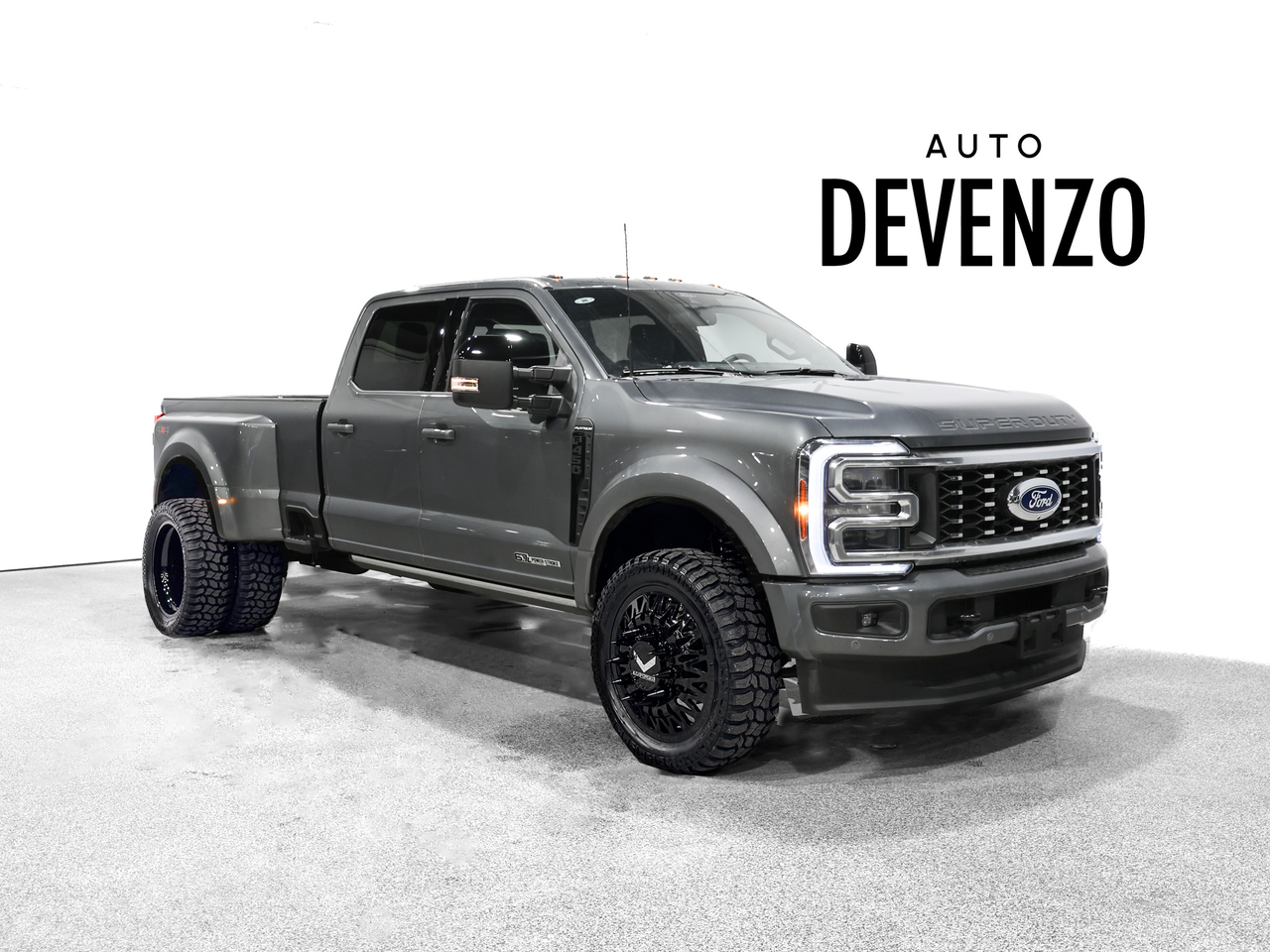 2026 Ford F-450 Super Duty Platinum Crew Cab LB DRW 4WD