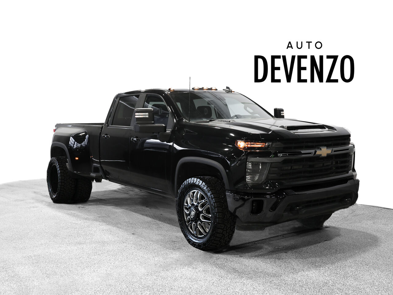 2024 Chevrolet Silverado 3500HD LT Crew Cab LB DRW 4WD
