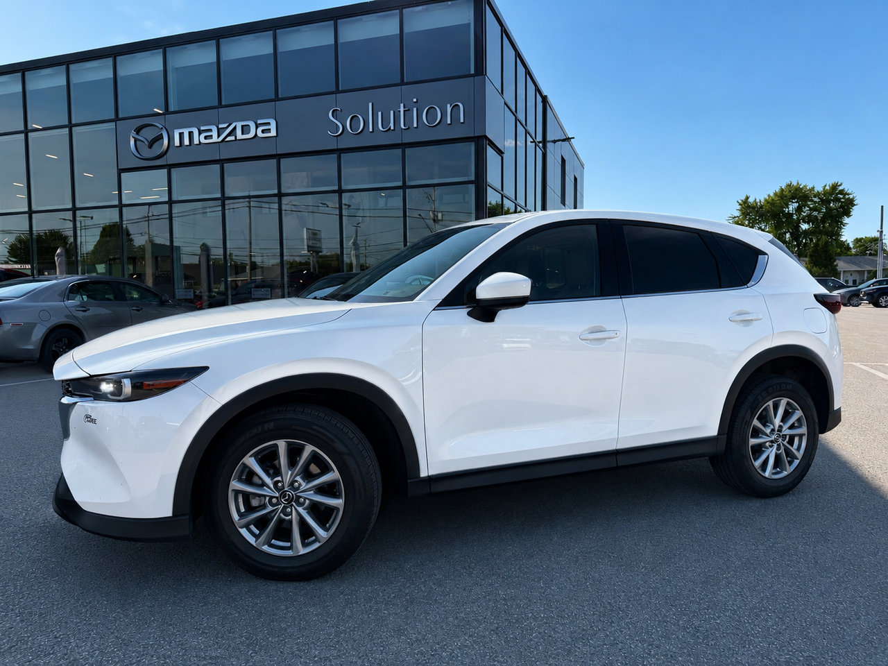 White 2022 Mazda CX-5 SUV / Crossover Automatic