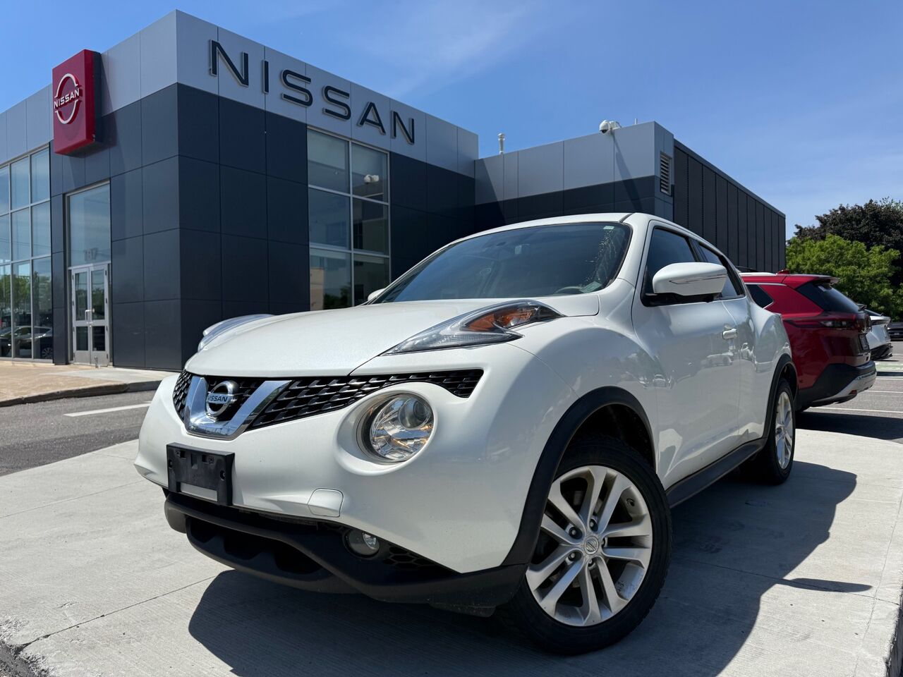 White 2017 Nissan Juke SL AWD SUV / Crossover All-Wheel Drive Continuously Variable Transmission