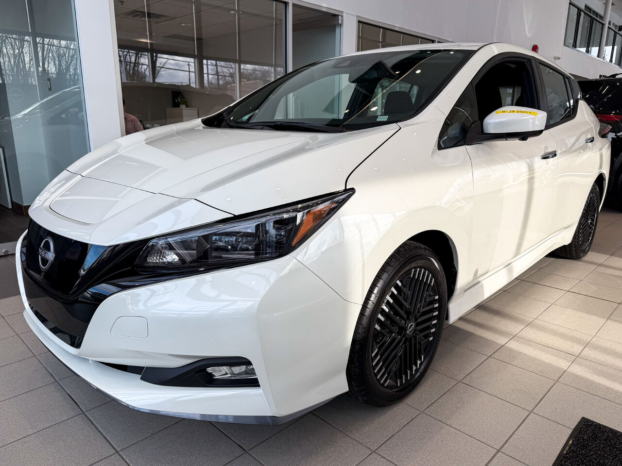 Nissan LEAF SV Plus FWD 2025