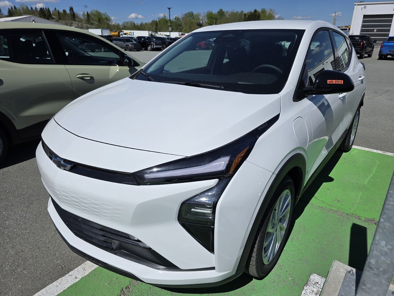 2027 Chevrolet Bolt LT FWD