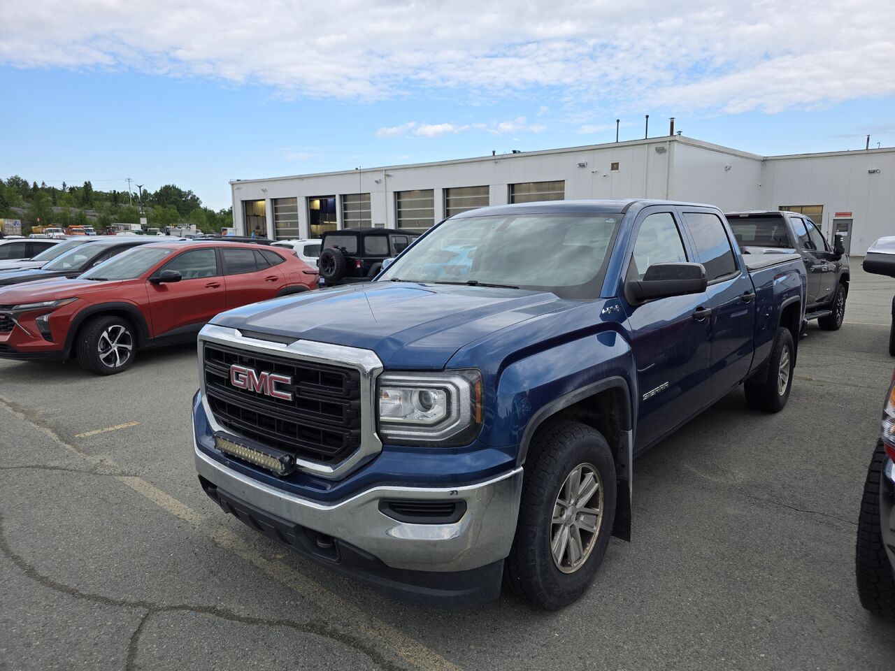 GMC Sierra 1500 cabine multiplace 153 po 4RM 2018 Bleu Rouyn-Noranda - photo #0