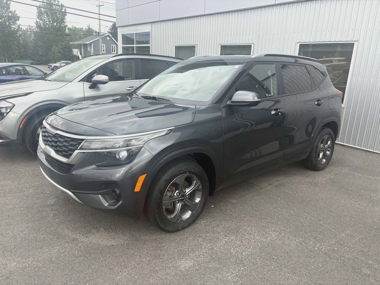 Kia Seltos 2023 Gris Lac M&eacute;gantic - photo #0