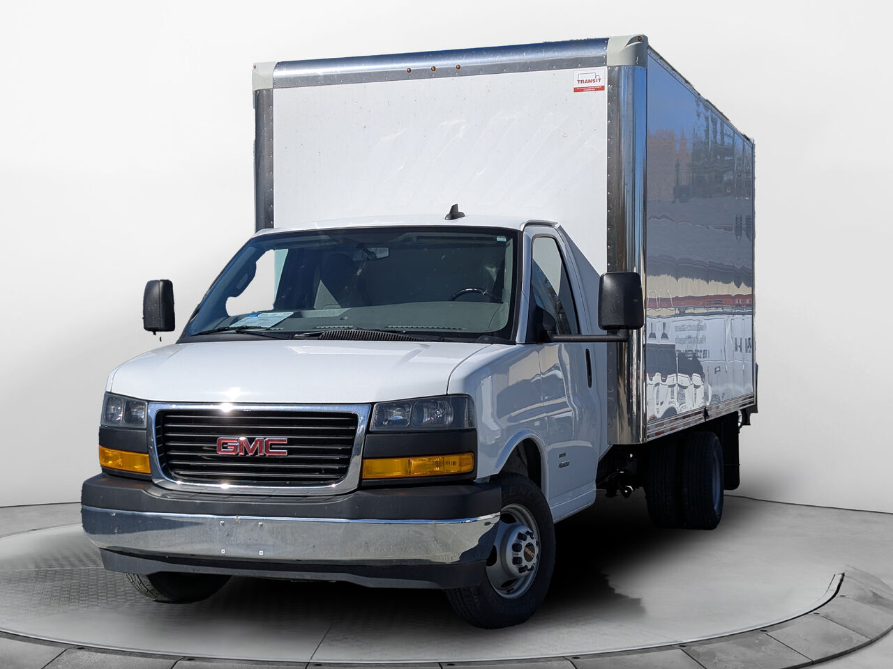 2023 GMC SAVANA