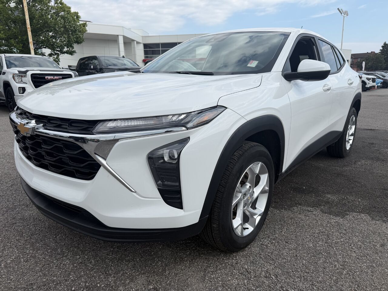 2024 CHEVROLET TRAX LS