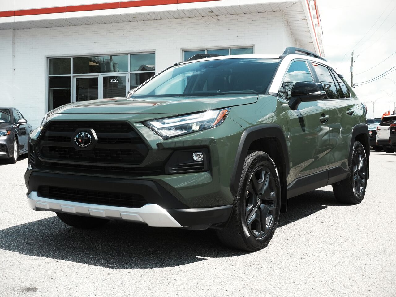Toyota RAV4 Trail/SIÈGES CHAUFFANTS/TOIT OUVRANT/VOLANT CHAUFFANT/AC BIZONE/ 2024