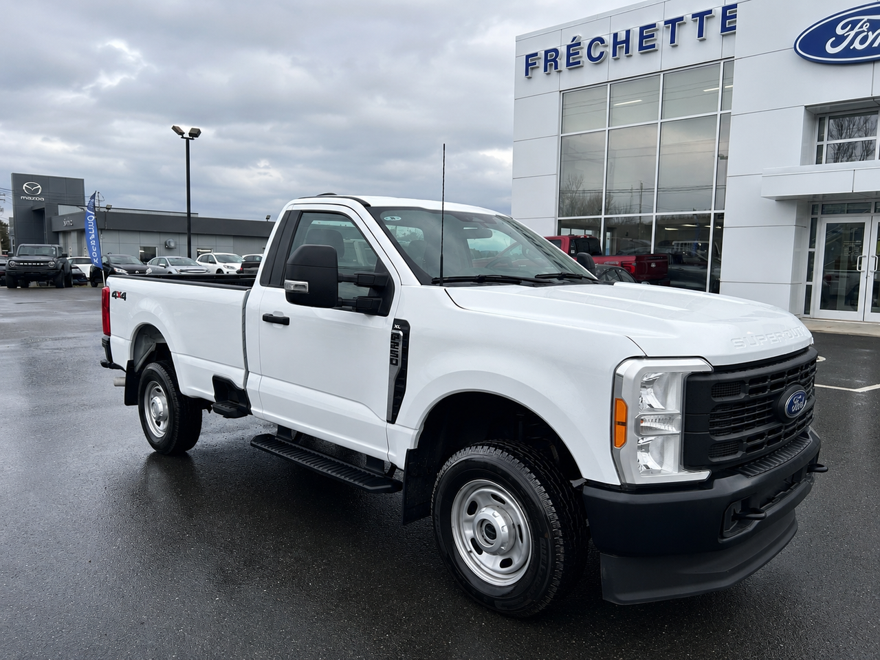 Ford F-250 2023 Blanc Montmagny - photo #0