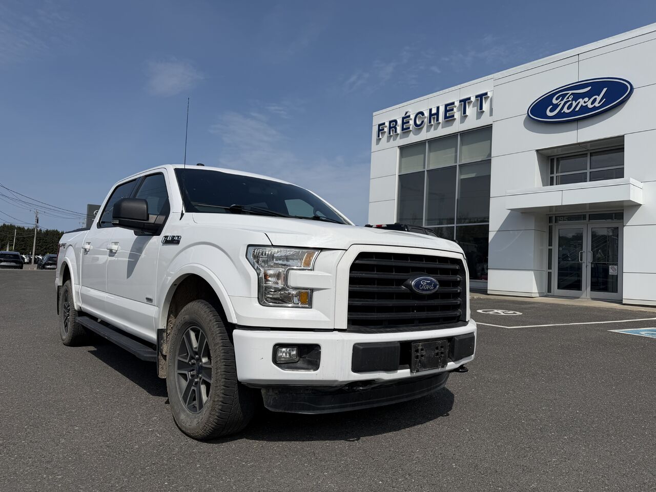 2016 Ford 150 XLT 302 à vendre à Montmagny