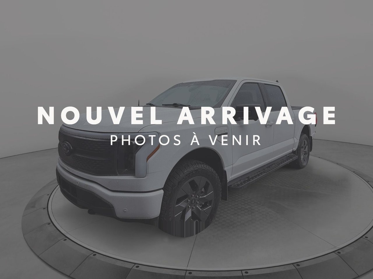 Ford F-150 Lightning 2023 Blanc Baie-Comeau - photo #0