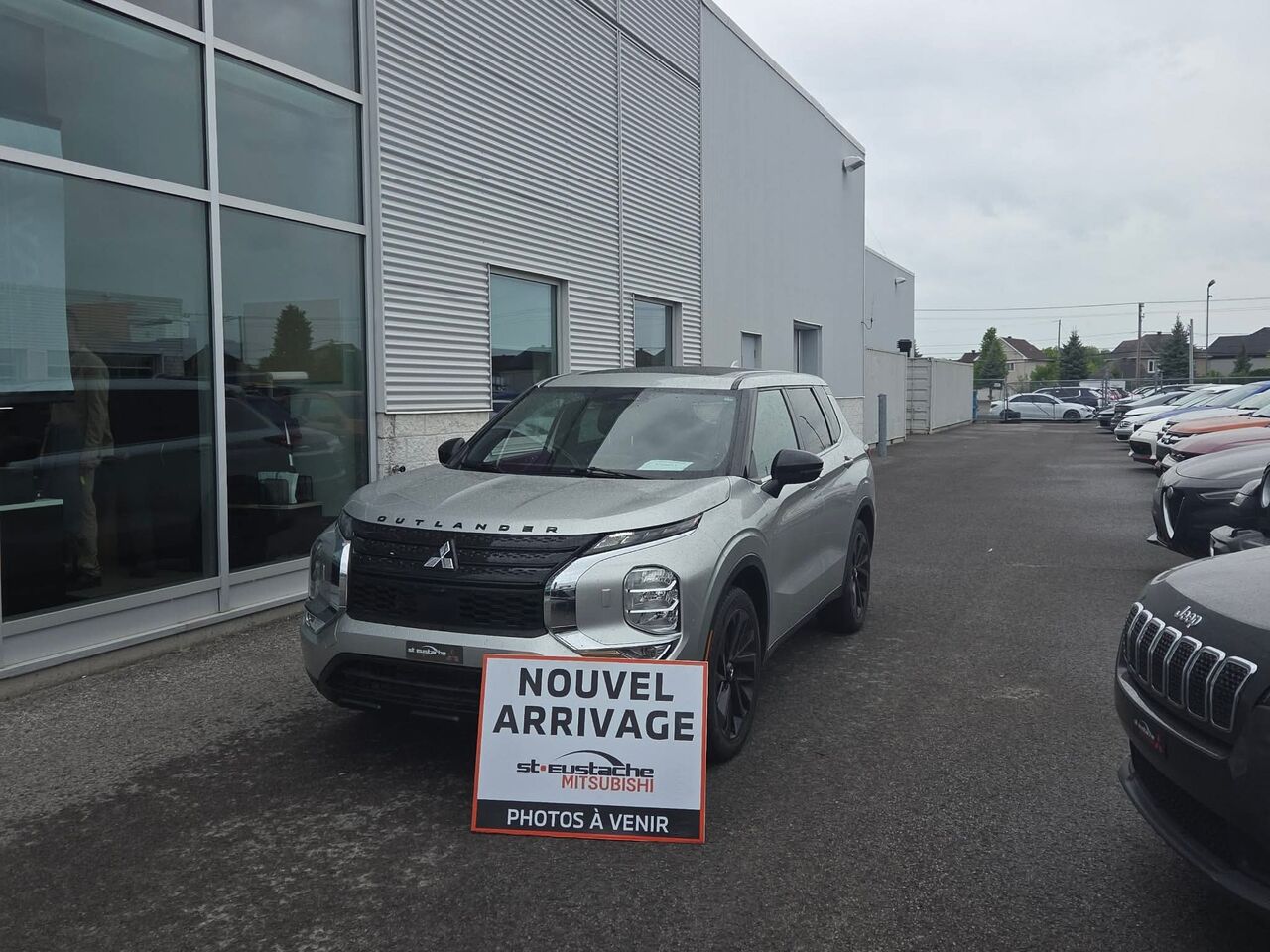 Silver 2023 Mitsubishi Outlander LE Premium S-AWC SUV / Crossover Automatic
