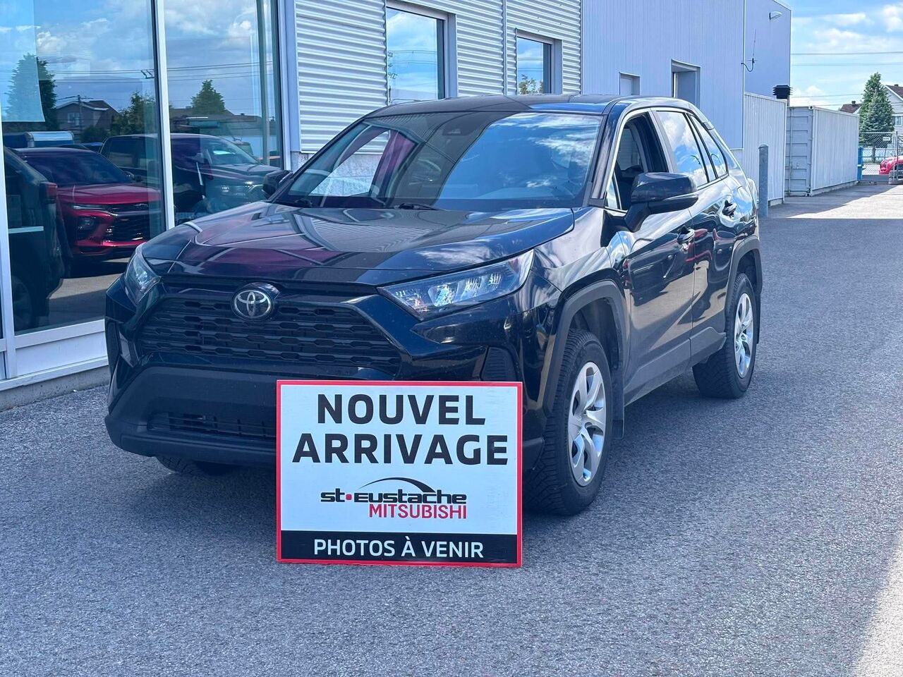 Toyota RAV4 2023 Noir Saint-Eustache - photo #0