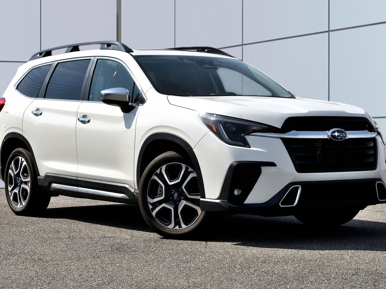 White 2024 Subaru Ascent Premier AWD SUV / Crossover Automatic