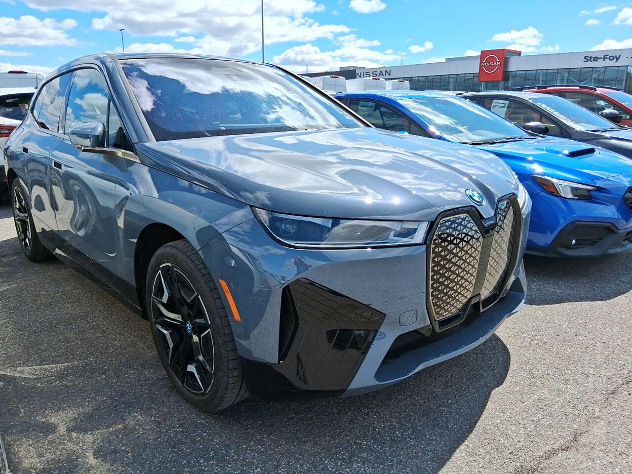 2023 BMW iX Grey Qu&eacute;bec - photo #0