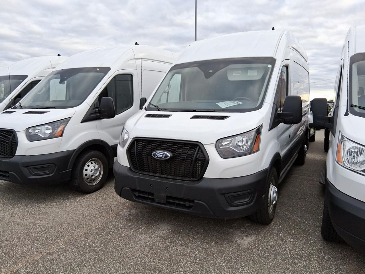 Ford Transit TOIT HAUT TRACTION INTEGRALE 2024 Blanc Qu&eacute;bec - photo #0
