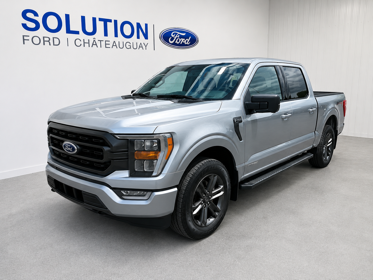 Silver 2021 Ford F-150 XLT SuperCrew 4WD Pickup Truck Four-Wheel Drive Automatic