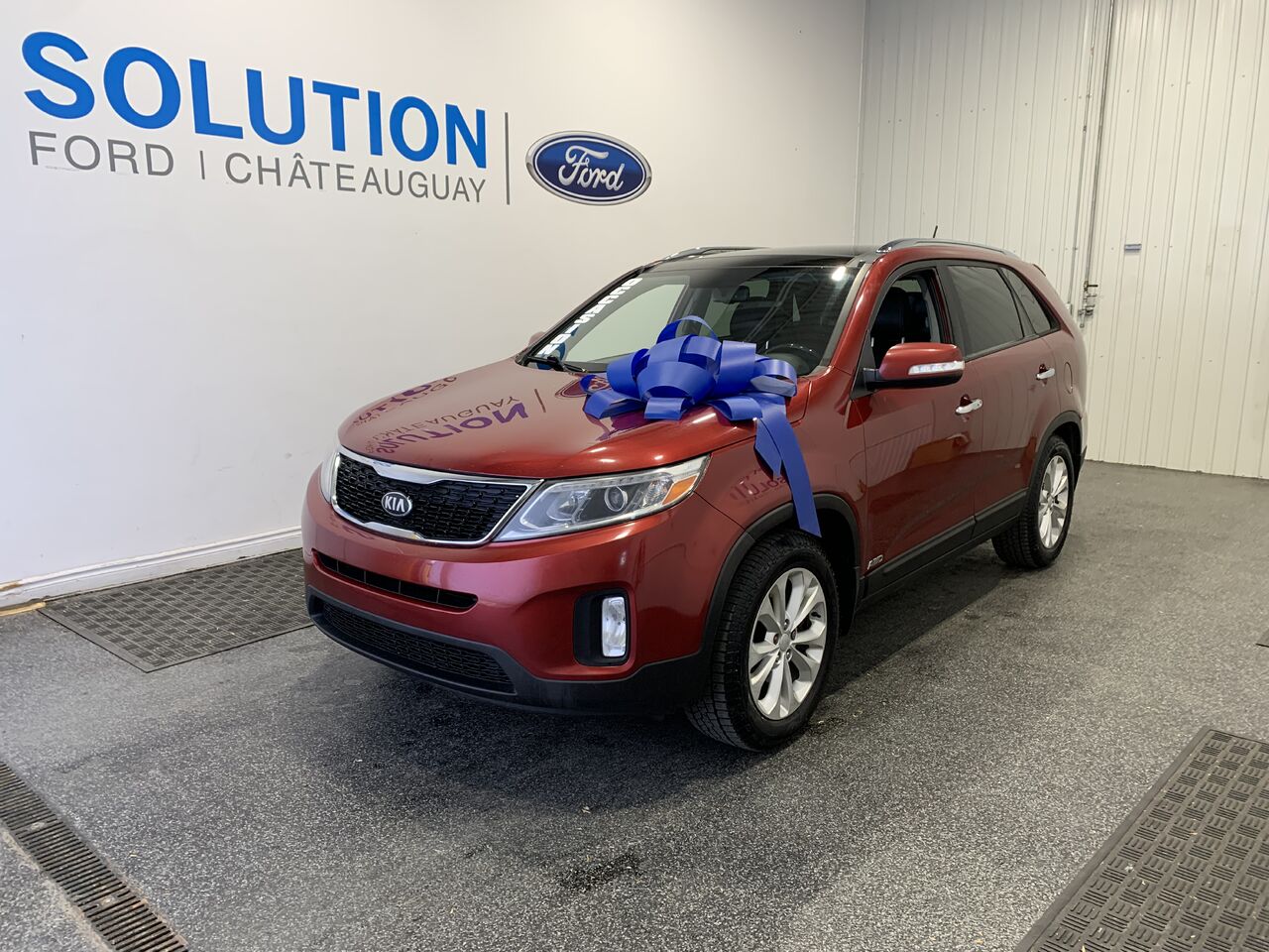 Red 2015 Kia Sorento SUV / Crossover Automatic
