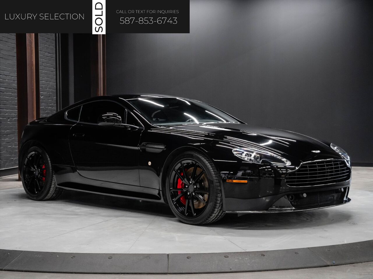 Aston martin v8 vantage 2012