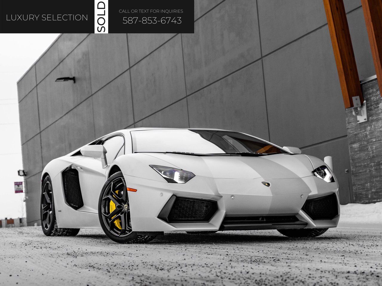 Lamborghini aventador 2012