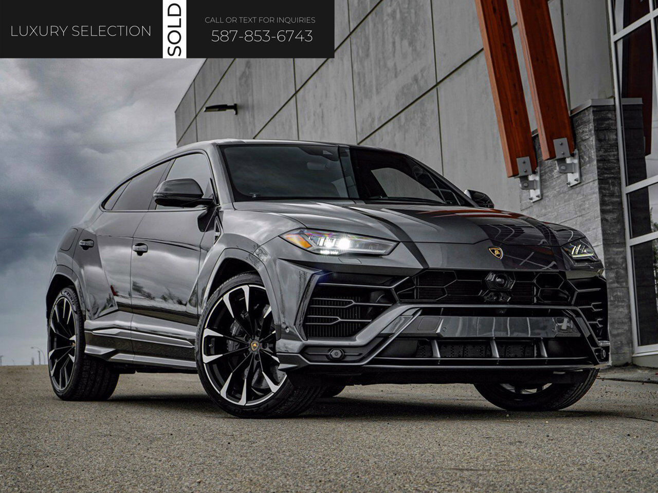 Lamborghini urus 2019