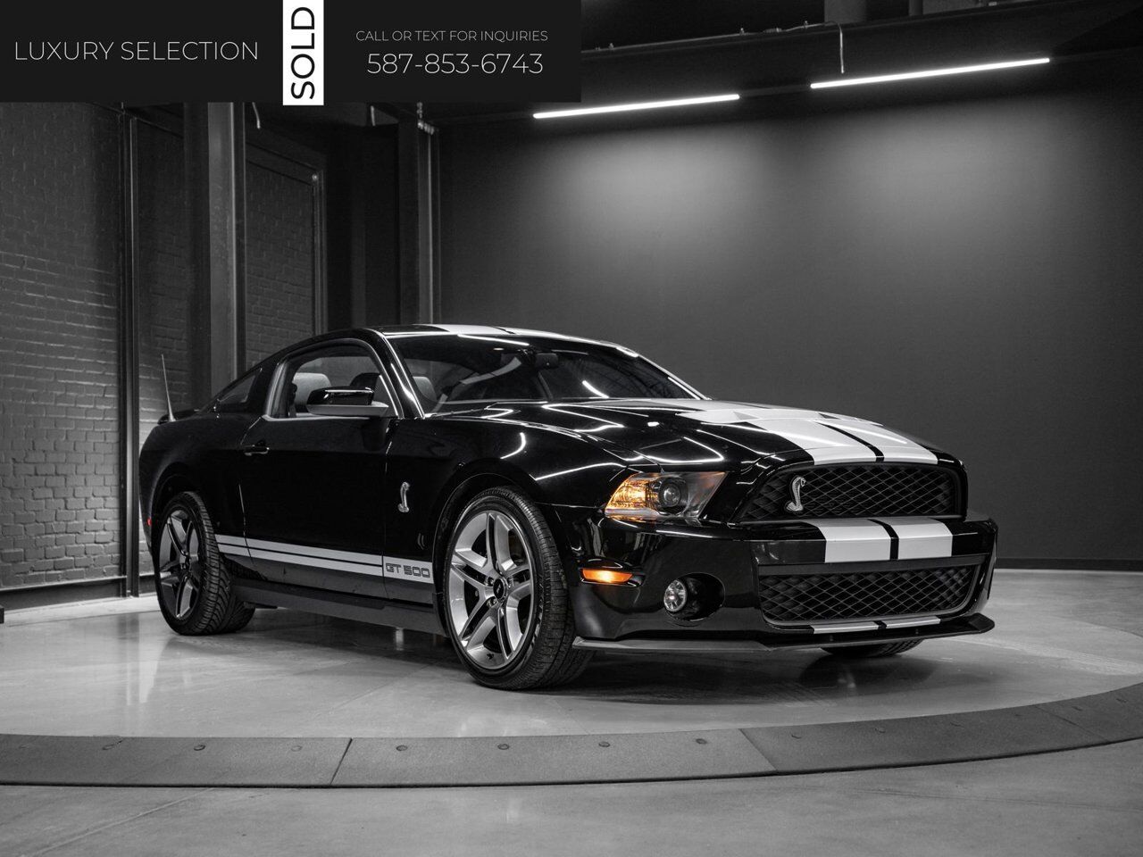 Ford mustang 2011
