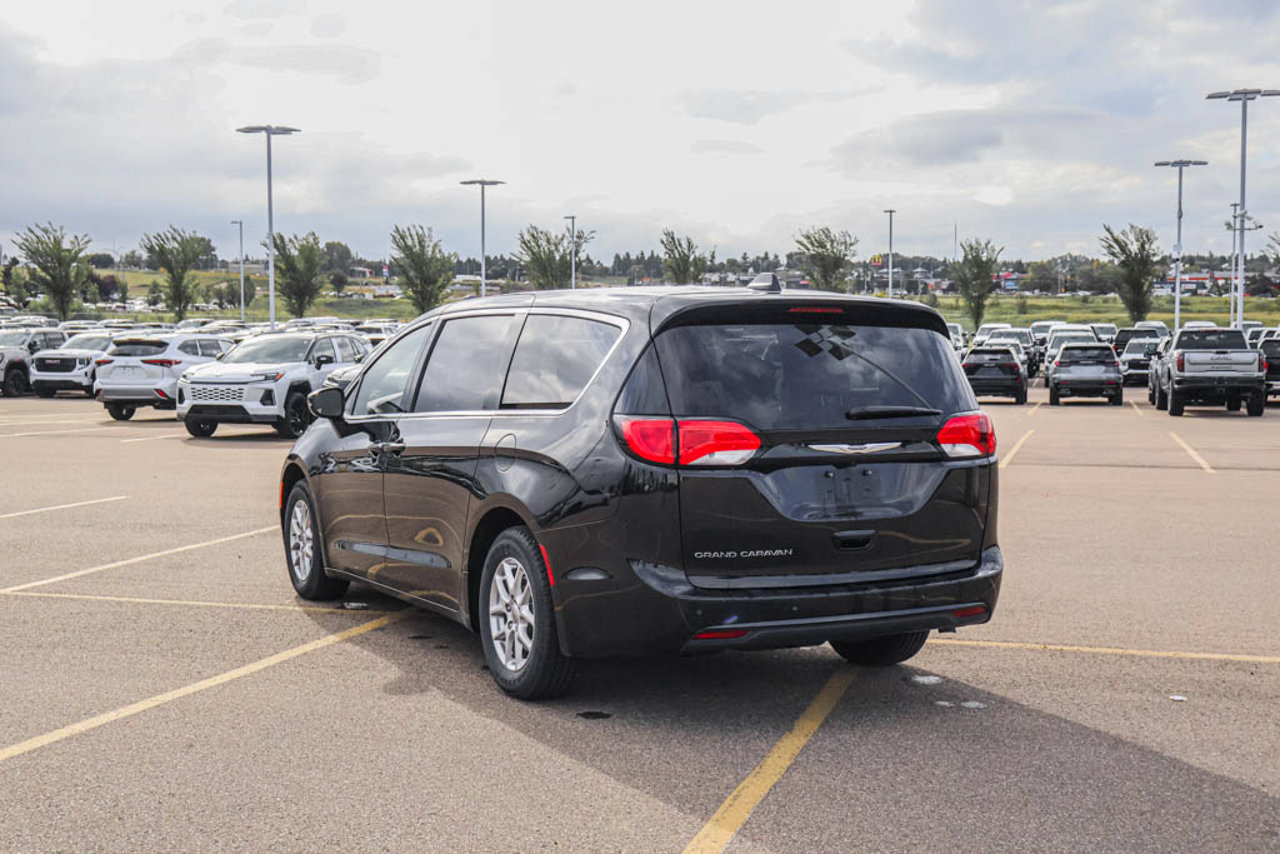 2025 Chrysler Grand Caravan